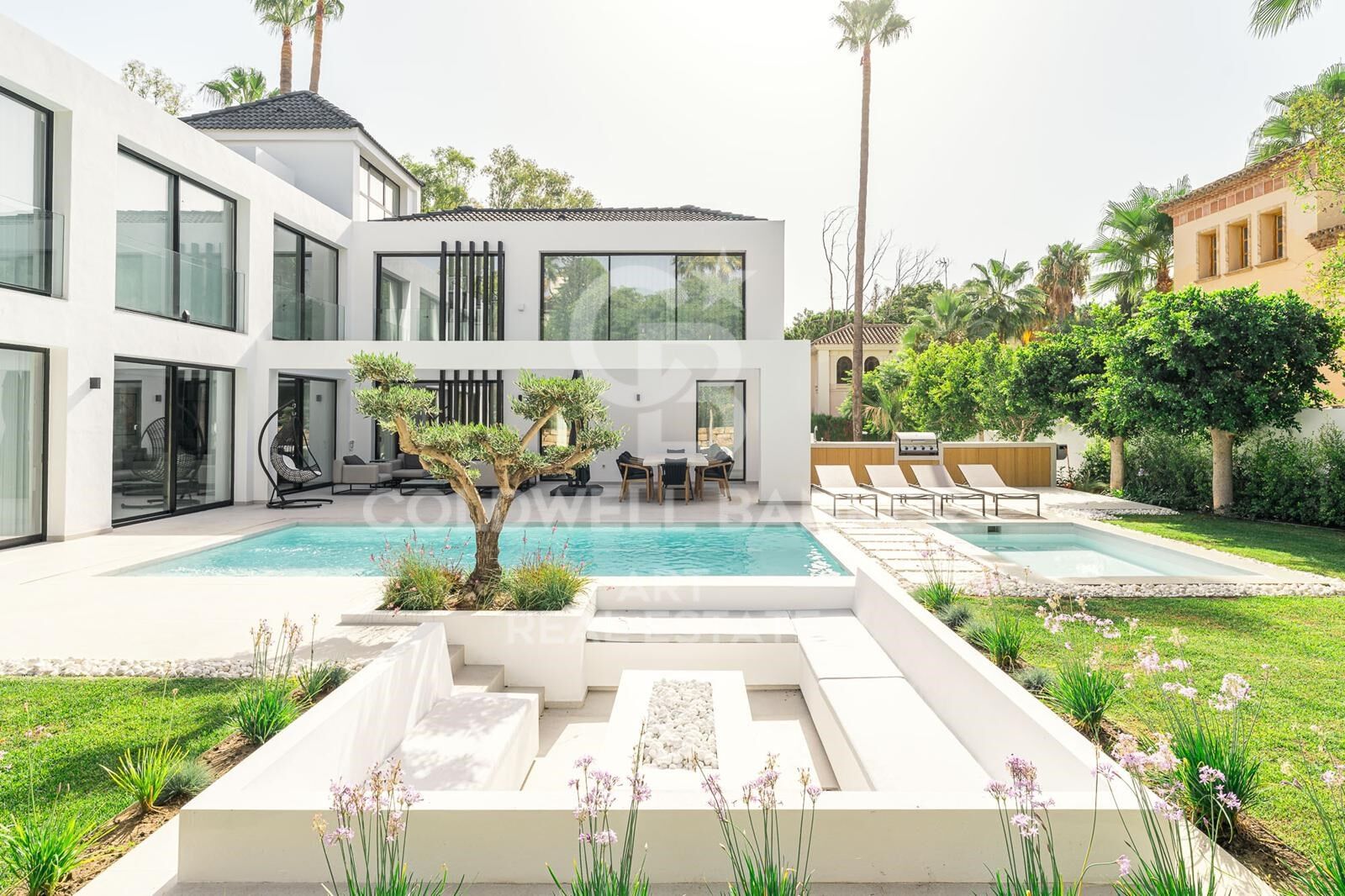 Villa in Marbella, Malaga, Spain 4 bedrooms, 360 sq.m. No. 158171