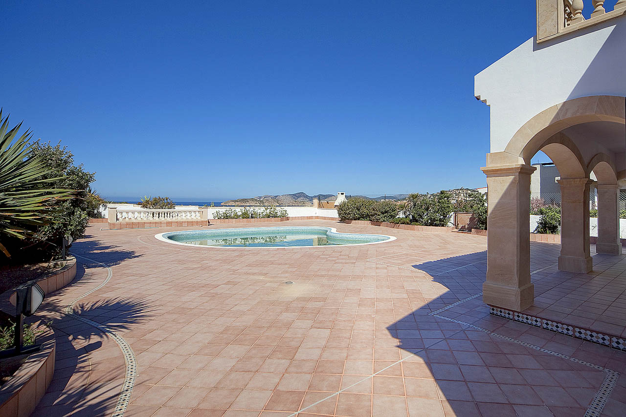 Huvila Port Adriano, Mallorca, Espanja 4 makuuhuonetta, 256 m2 No. 182117
