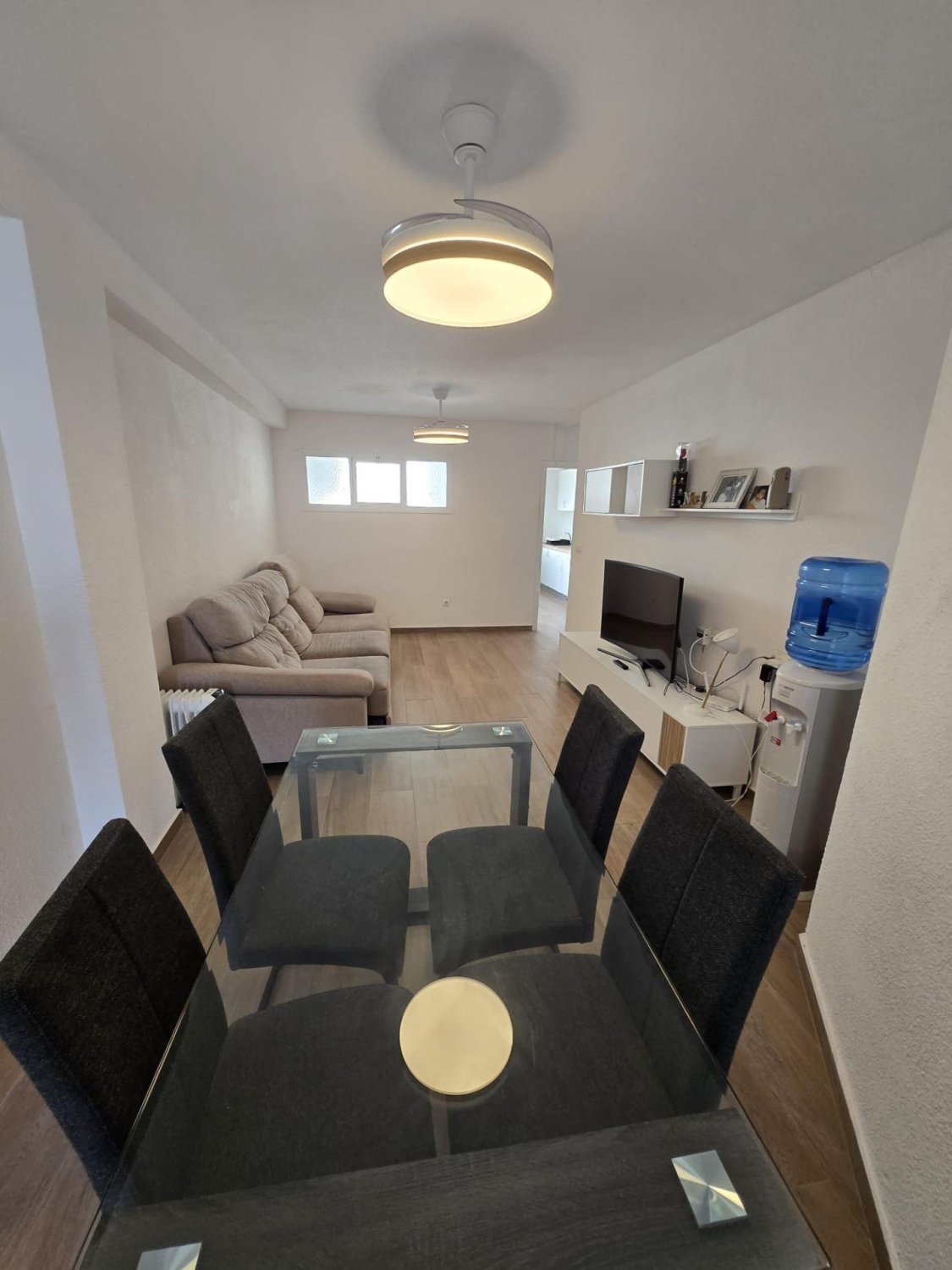 Apartment in Torrevieja, Alicante, Spain 2 bedrooms, 90 sq.m. No. 182128