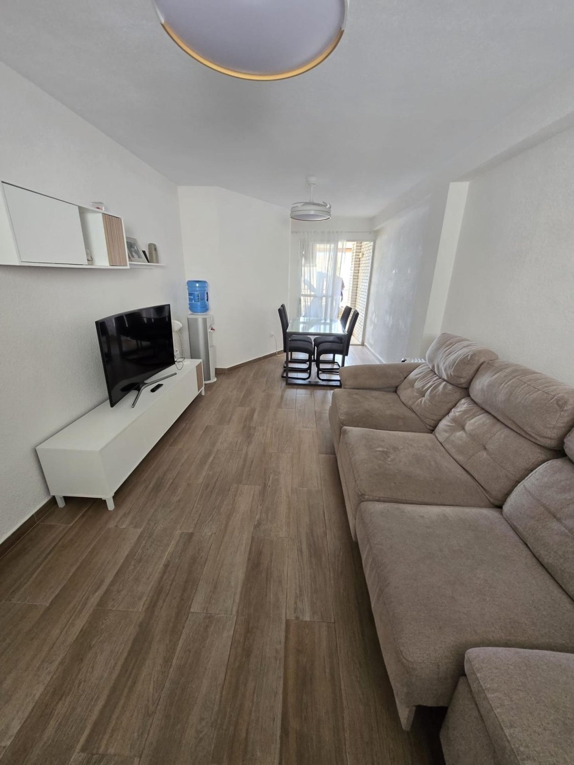 Apartment in Torrevieja, Alicante, Spain 2 bedrooms, 90 sq.m. No. 182128