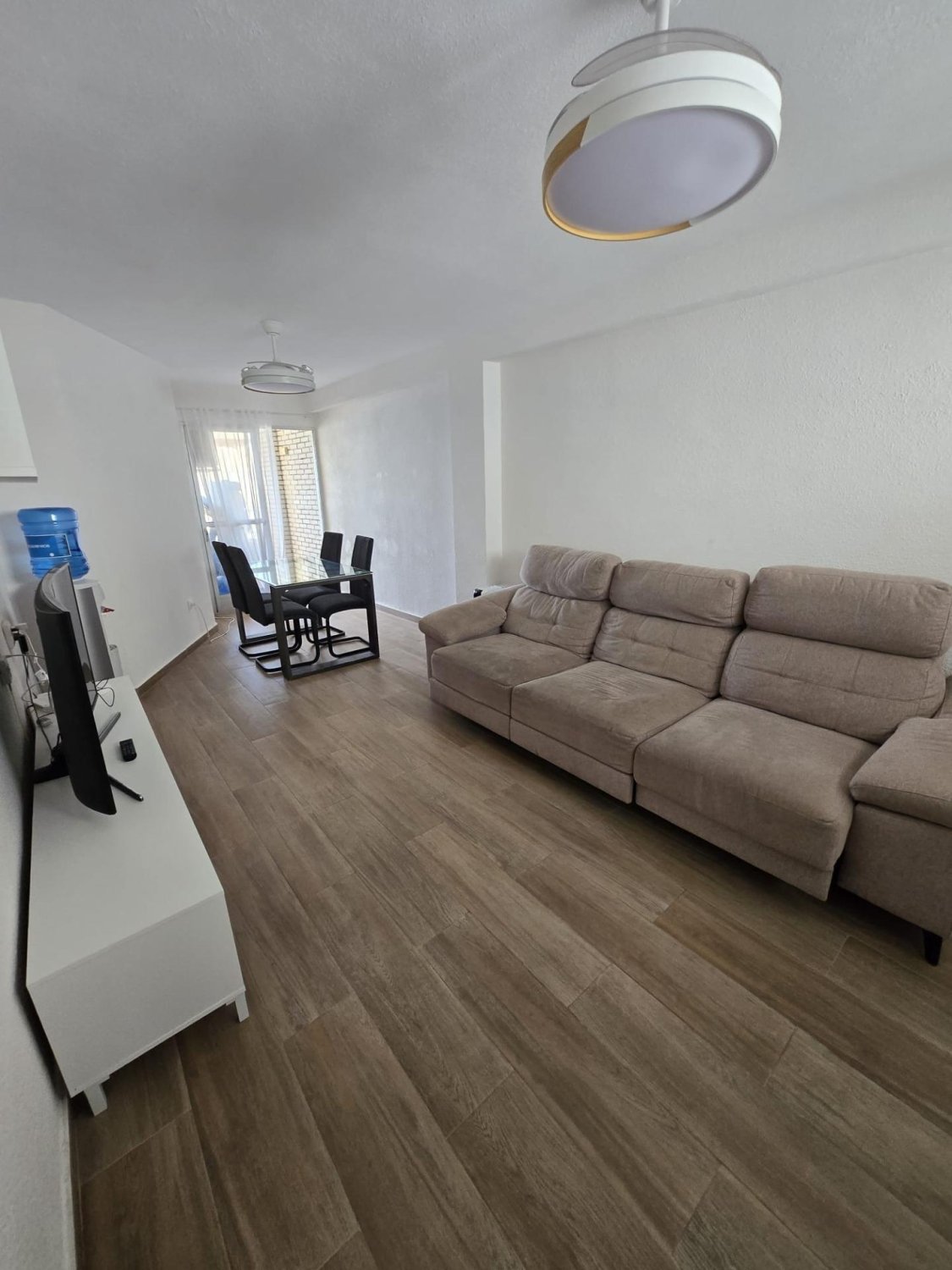 Apartment in Torrevieja, Alicante, Spain 2 bedrooms, 90 sq.m. No. 182128