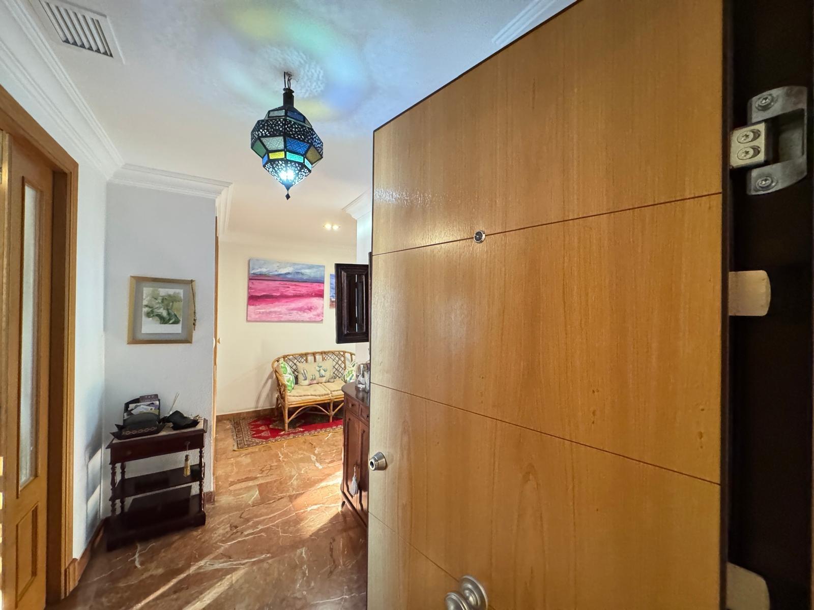 Apartment à Torrevieja, Alicante, Espagne 4 chambres, 256 m2 No. 147730
