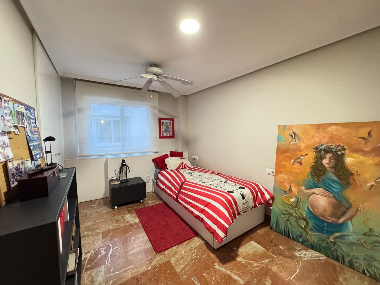 Apartment à Torrevieja, Alicante, Espagne 4 chambres, 256 m2 No. 147730