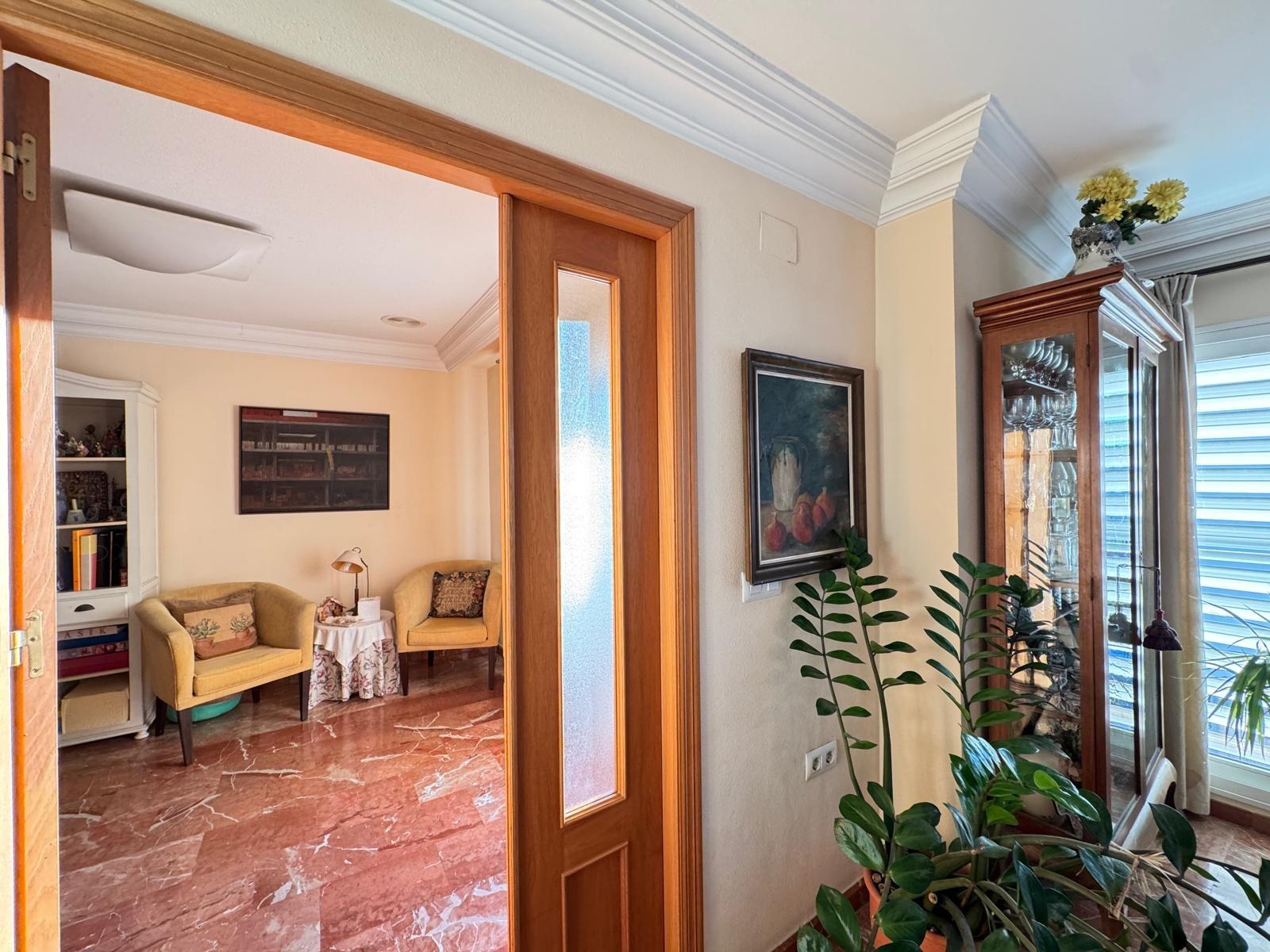 Apartment à Torrevieja, Alicante, Espagne 4 chambres, 256 m2 No. 147730