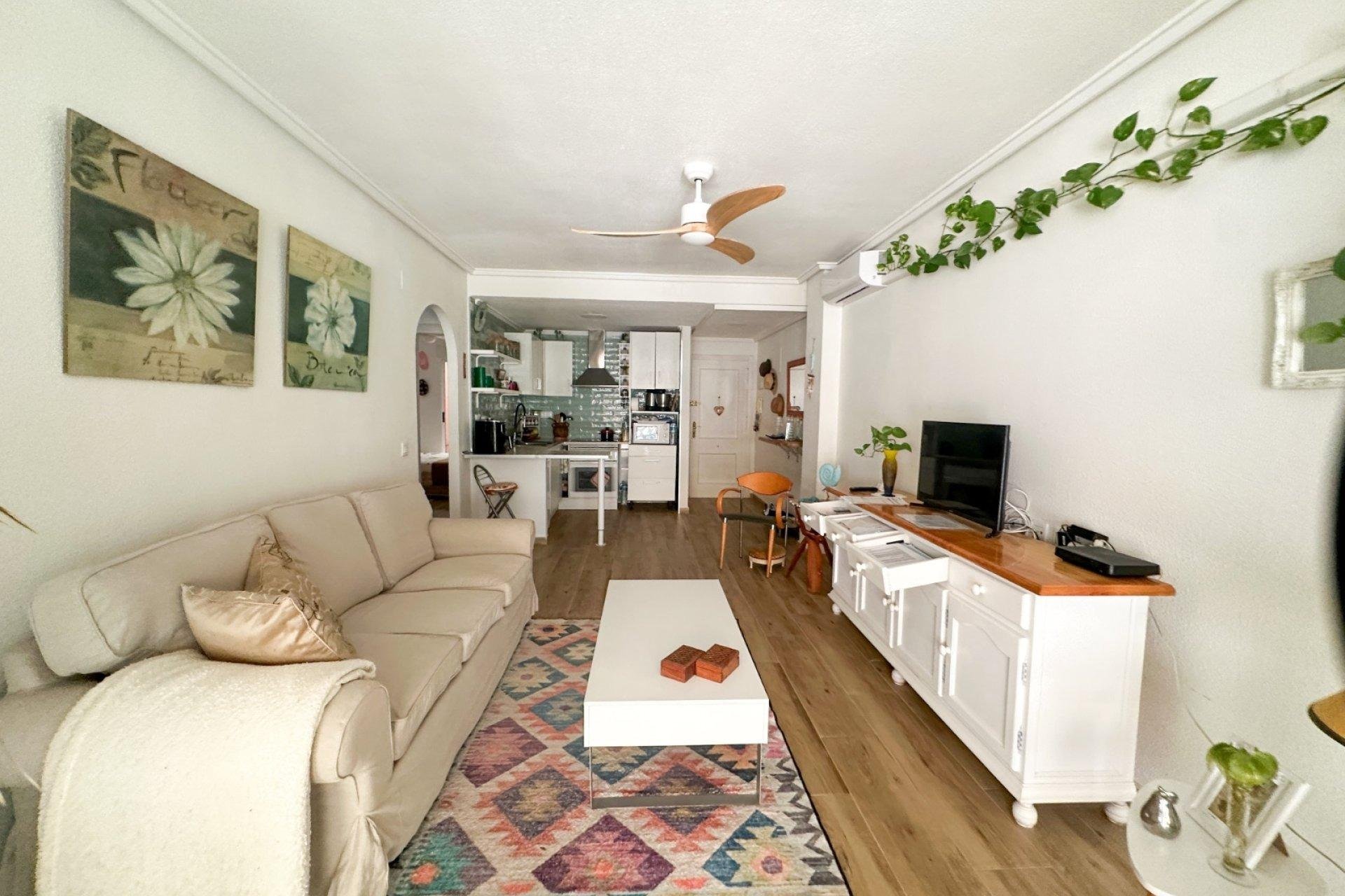 Dzīvoklis Torrevieja, Alicante, Spānijā 2 istabas, 64 m2 Nr. 164913