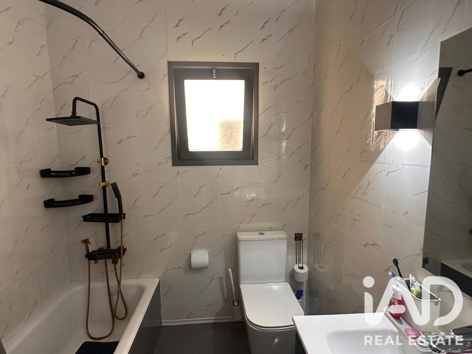 Apartament w Sant Andreu de la Barca, Barcelona, Hiszpania 5 sypialni, 172 mkw. nr 187834