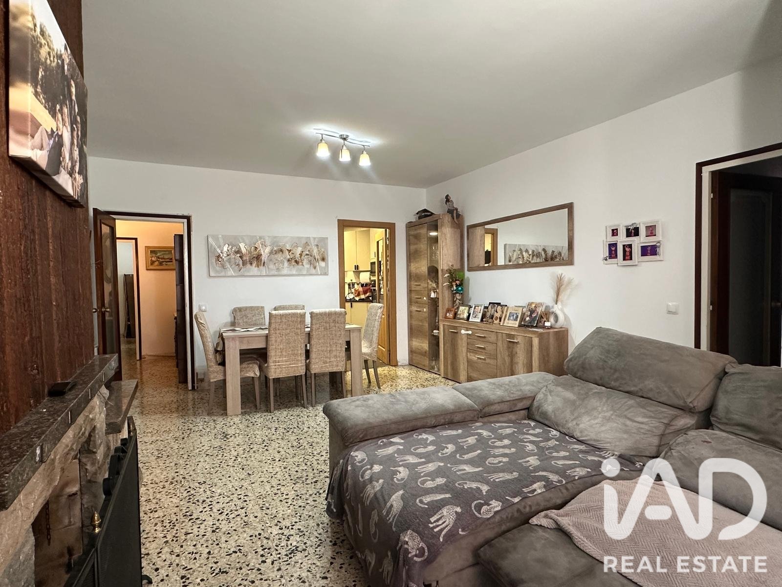 Apartament w Sant Andreu de la Barca, Barcelona, Hiszpania 5 sypialni, 172 mkw. nr 187834