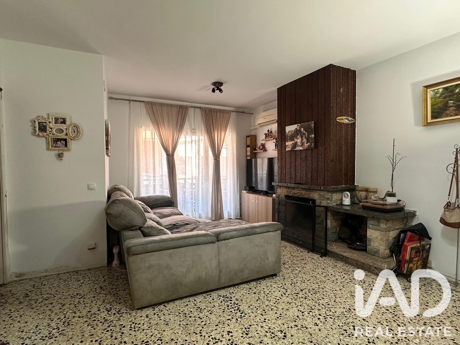 Apartament w Sant Andreu de la Barca, Barcelona, Hiszpania 5 sypialni, 172 mkw. nr 187834