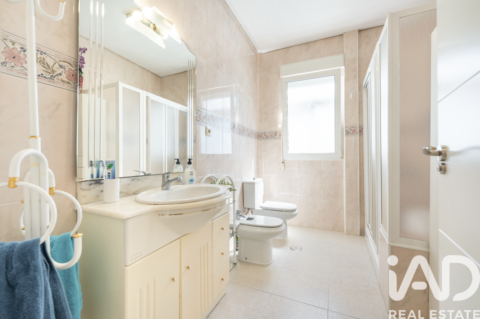 Kattohuoneisto Madrid, Espanja 3 makuuhuonetta, 142 m2 No. 187799