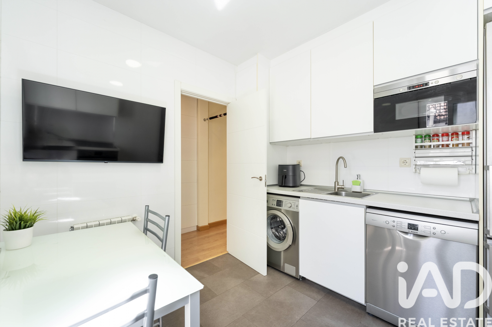 Kattohuoneisto Madrid, Espanja 3 makuuhuonetta, 142 m2 No. 187799