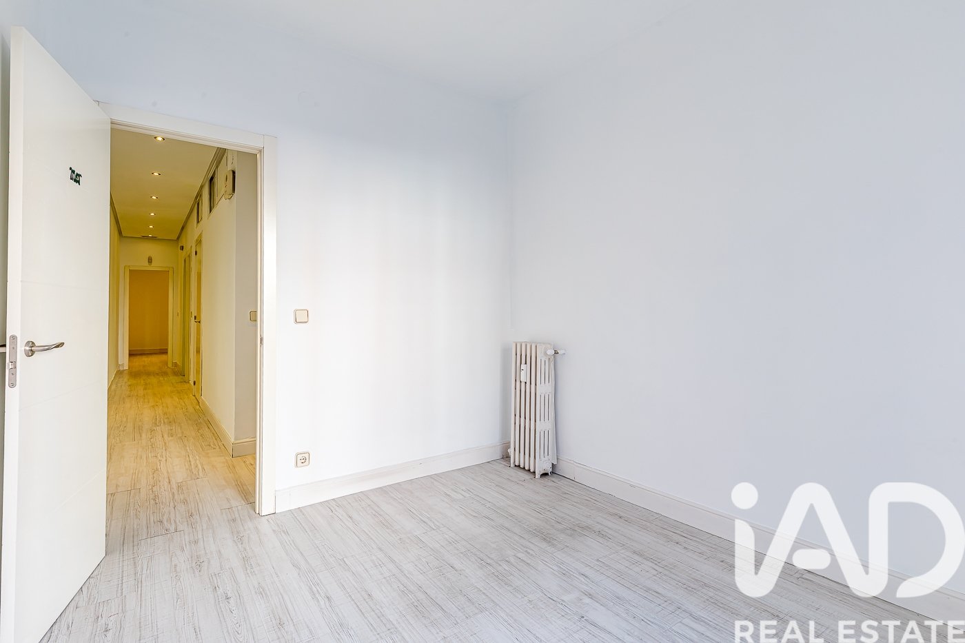Apartamento en Madrid, España 4 dormitorios, 164 m2 No. 187832