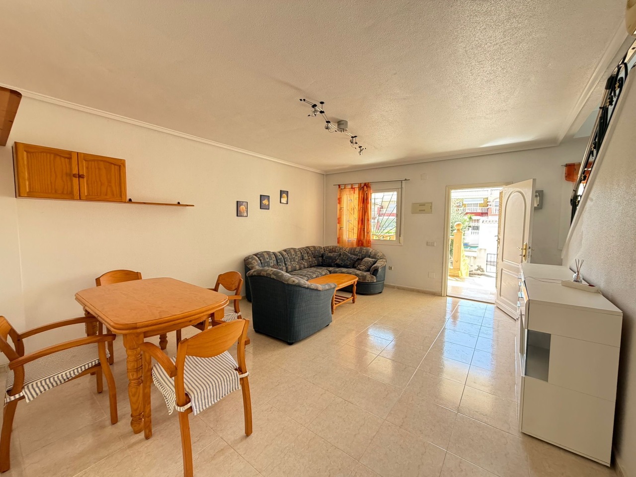 Kaupunkipientalo Ciudad Quesada, Alicante, Espanja 3 makuuhuonetta, 106 m2 No. 195551