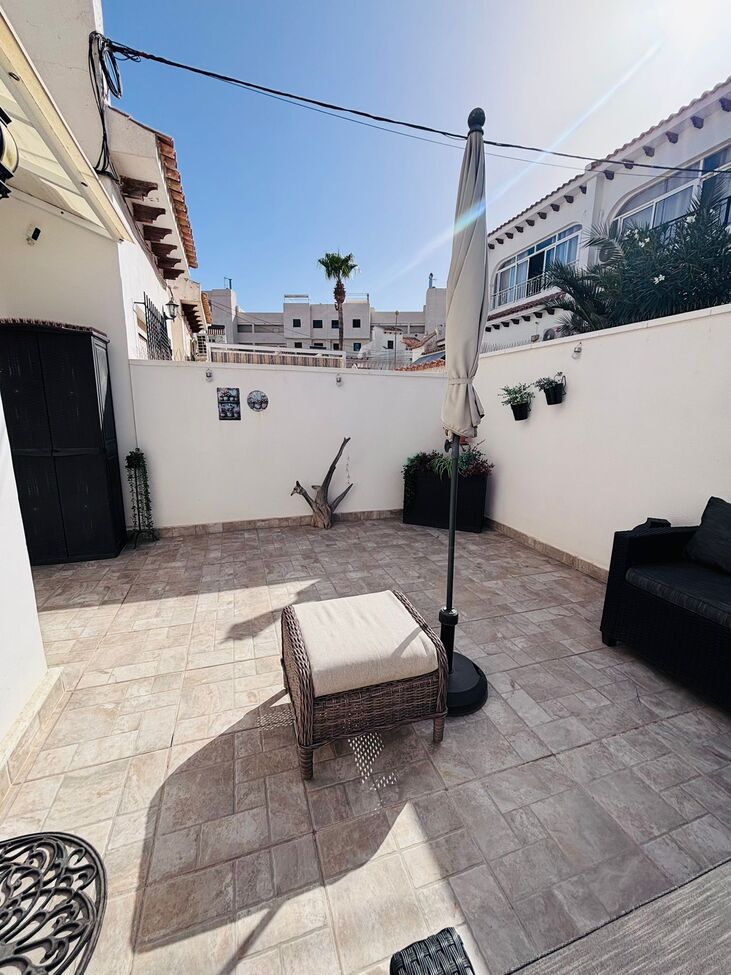 Townhouse à Villamartin, Alicante, Espagne 2 chambres, 96 m2 No. 195550