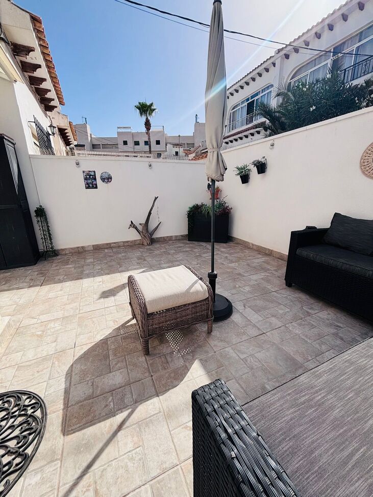 Townhouse à Villamartin, Alicante, Espagne 2 chambres, 96 m2 No. 195550