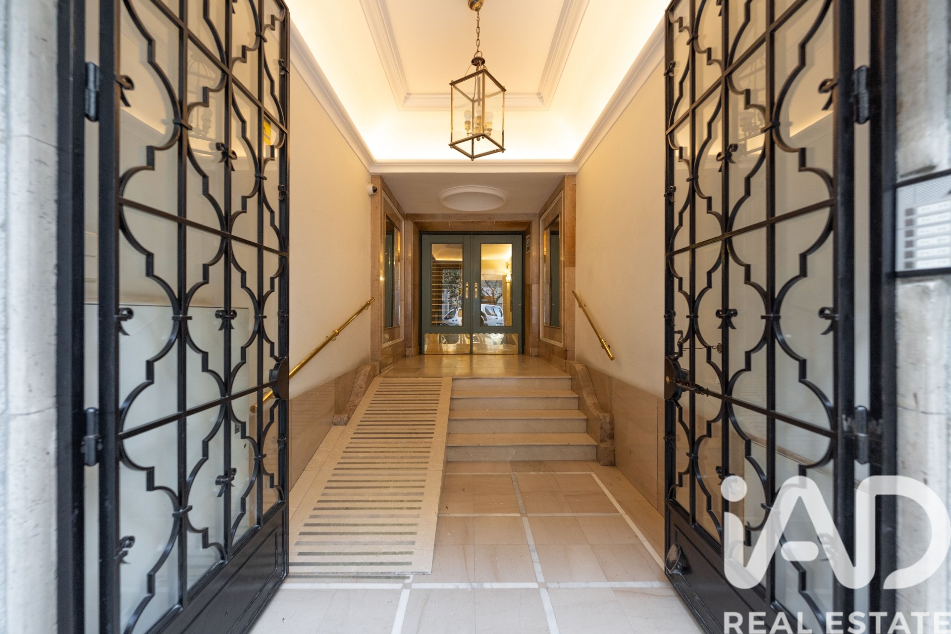Huoneisto Madrid, Espanja 2 makuuhuonetta, 143 m2 No. 187764