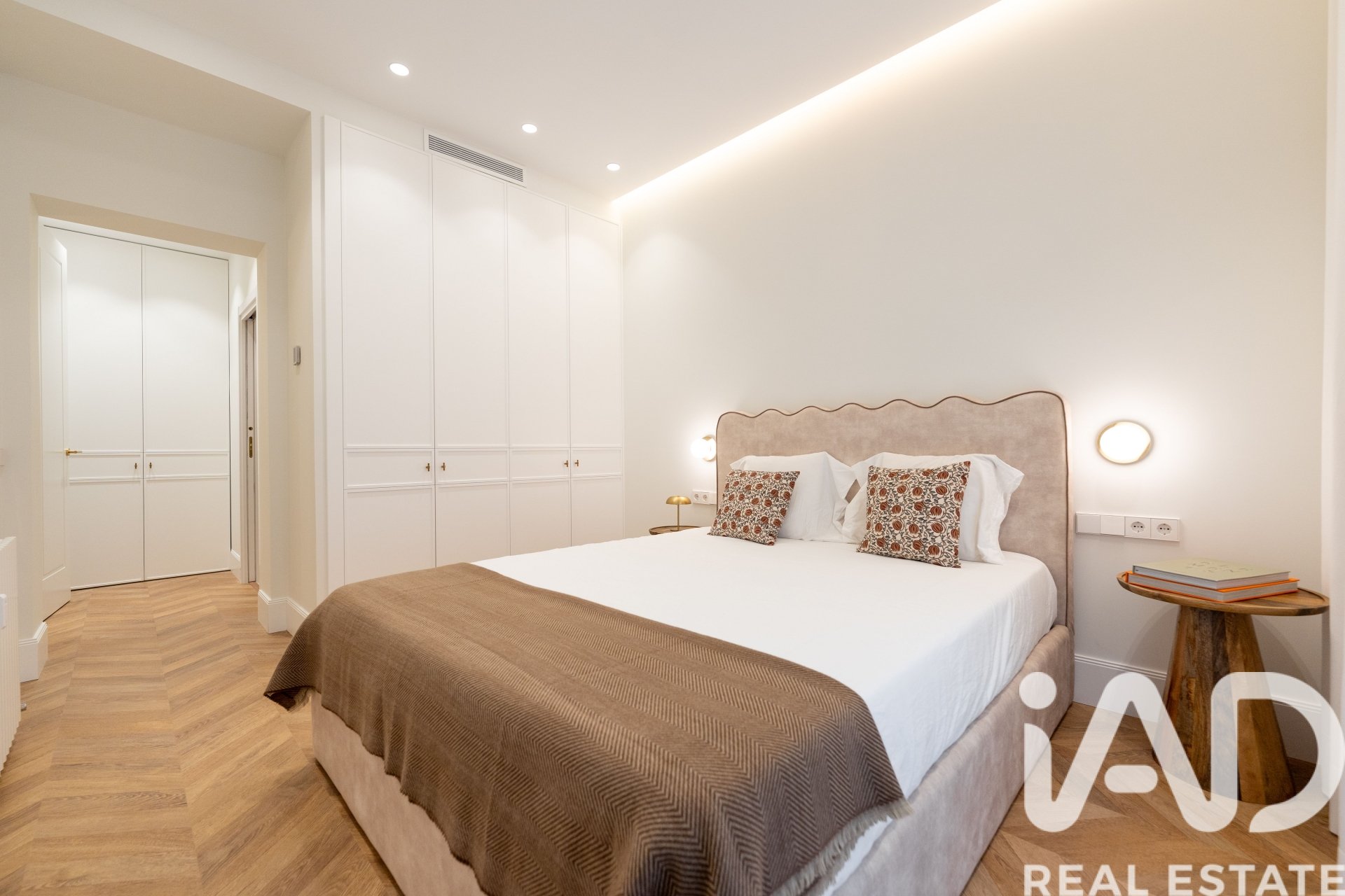 Huoneisto Madrid, Espanja 2 makuuhuonetta, 143 m2 No. 187764