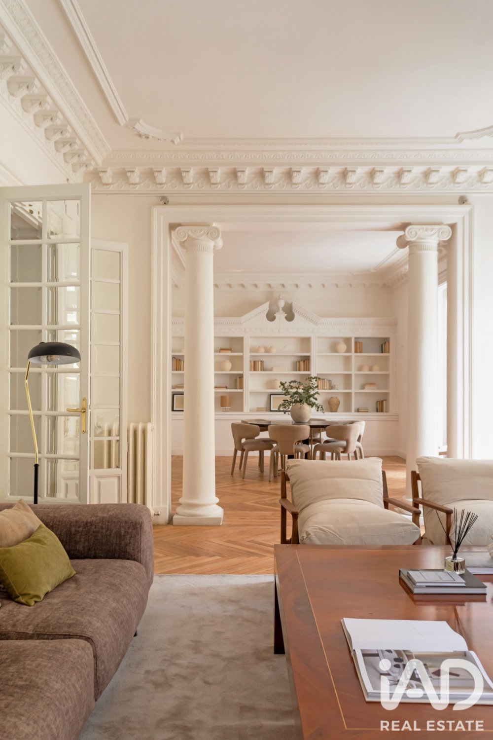 Apartamento en Madrid, España 3 dormitorios, 246 m2 No. 187763