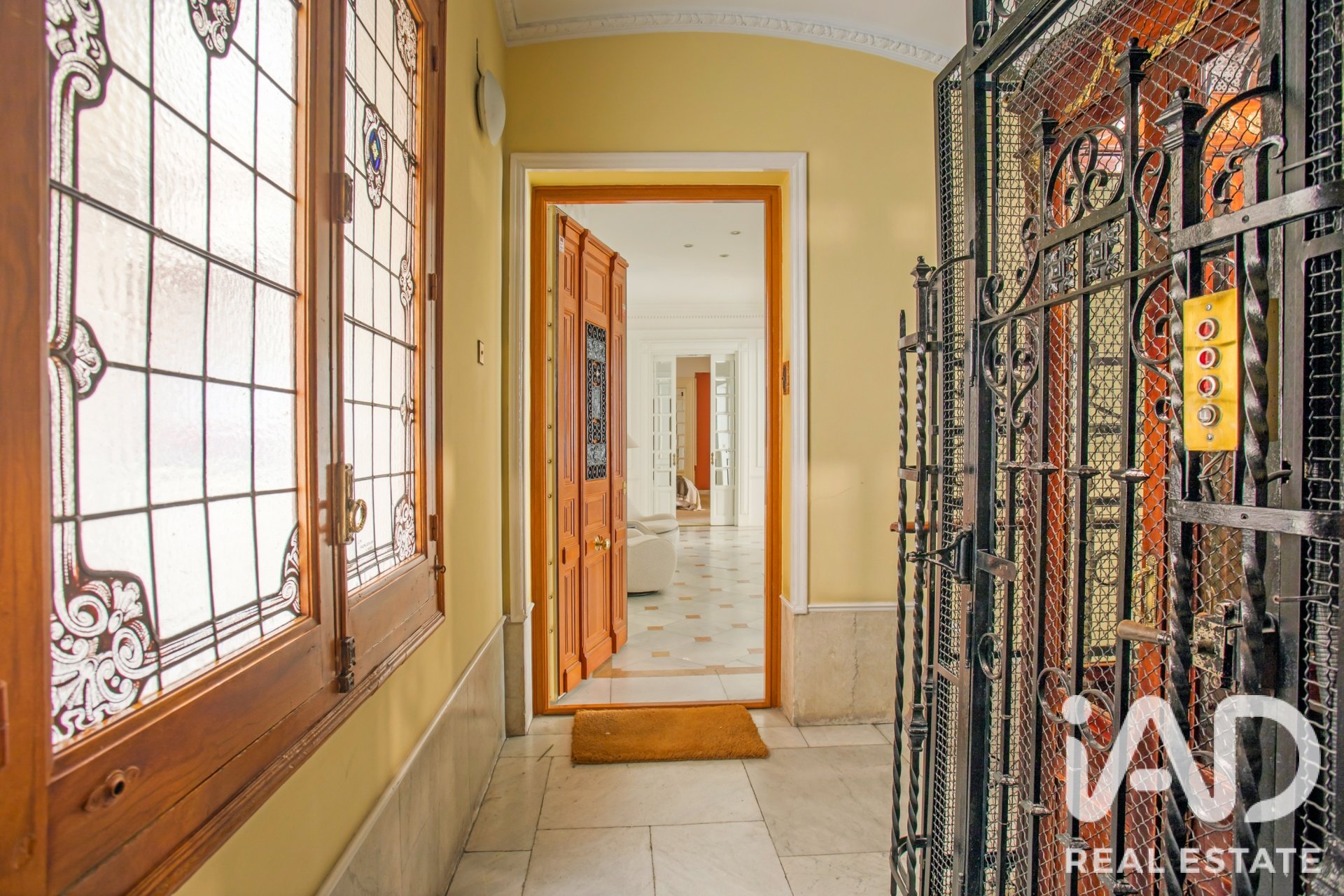 Apartamento en Madrid, España 3 dormitorios, 246 m2 No. 187763
