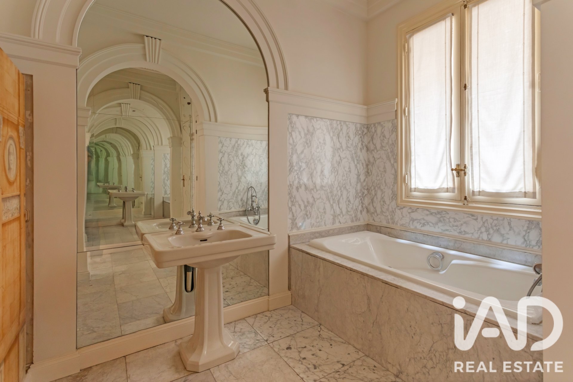 Apartamento en Madrid, España 3 dormitorios, 246 m2 No. 187763
