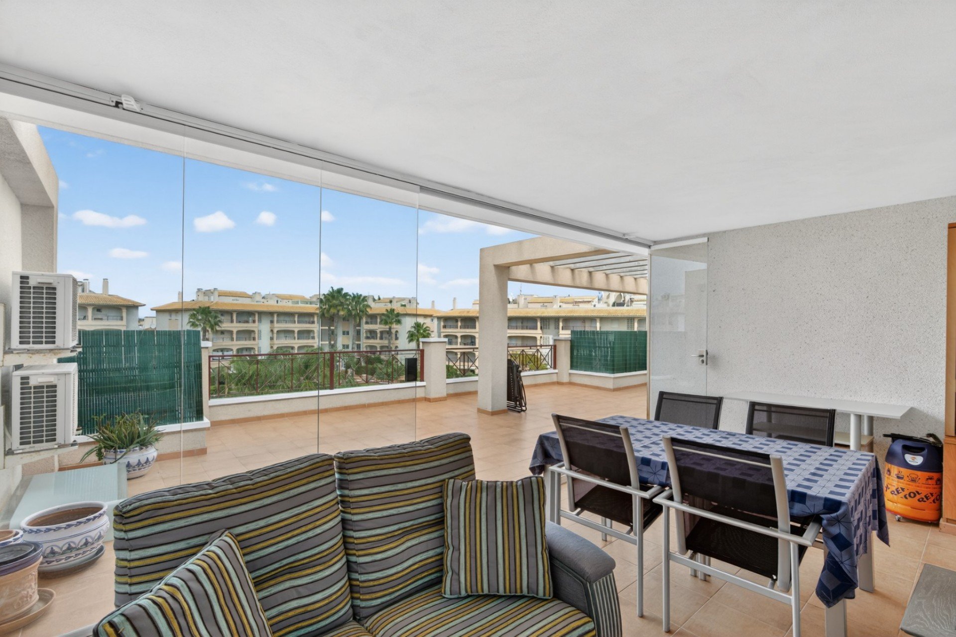 Appartamento a Playa Flamenca II, Alicante, Spagna 3 camere da letto, 114 mq. N° 155762