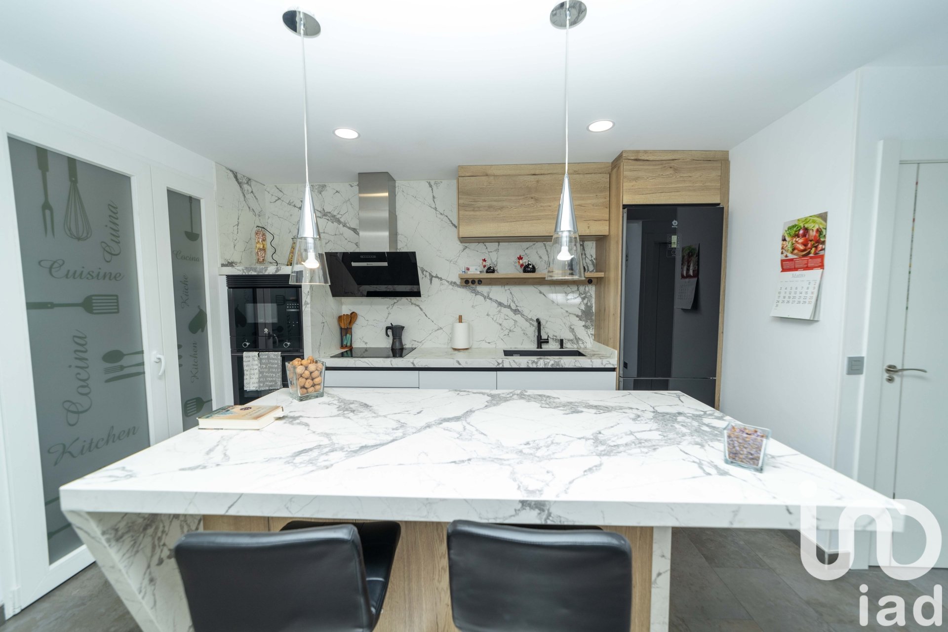 Apartamento en León, España 4 dormitorios, 220 m2 No. 153568