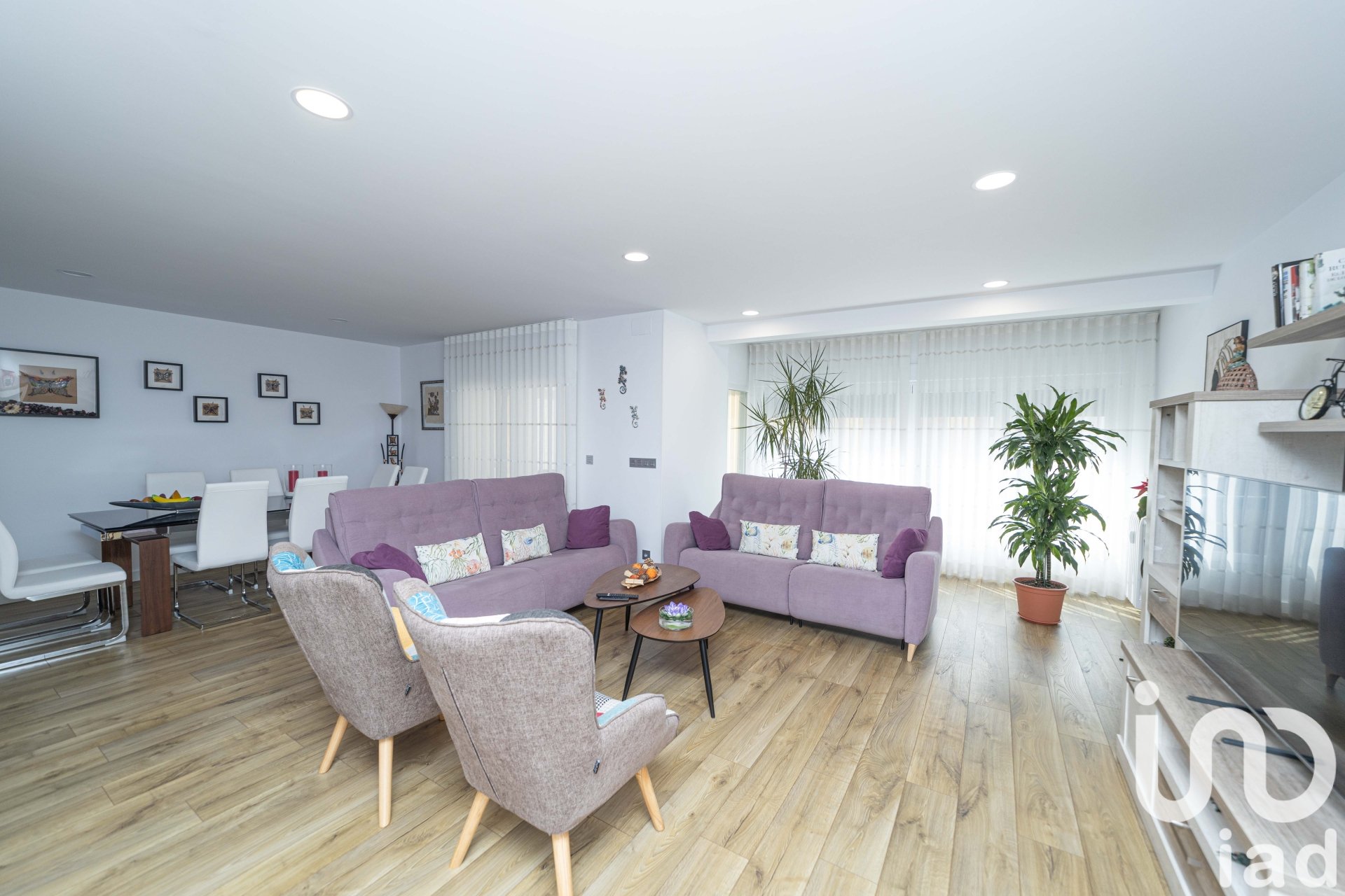 Apartamento en León, España 4 dormitorios, 220 m2 No. 153568