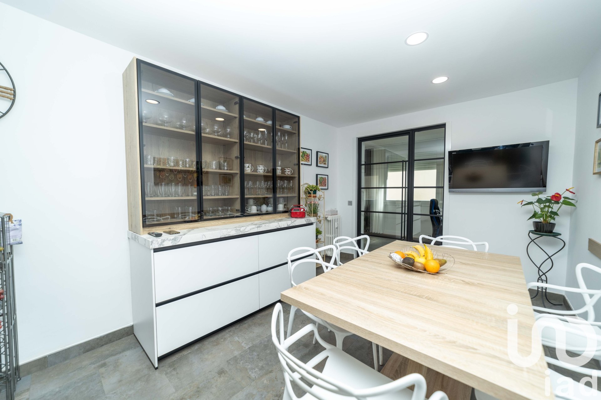 Apartamento en León, España 4 dormitorios, 220 m2 No. 153568