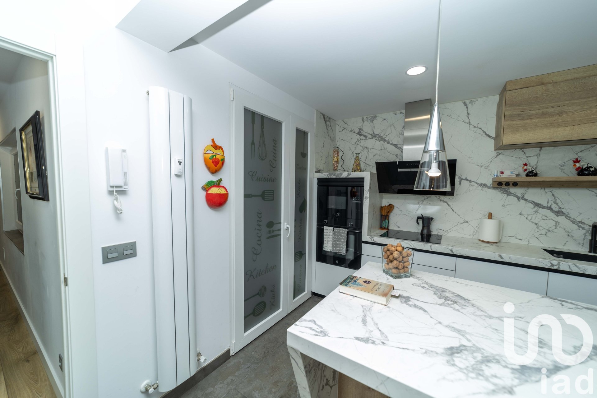 Apartamento en León, España 4 dormitorios, 220 m2 No. 153568
