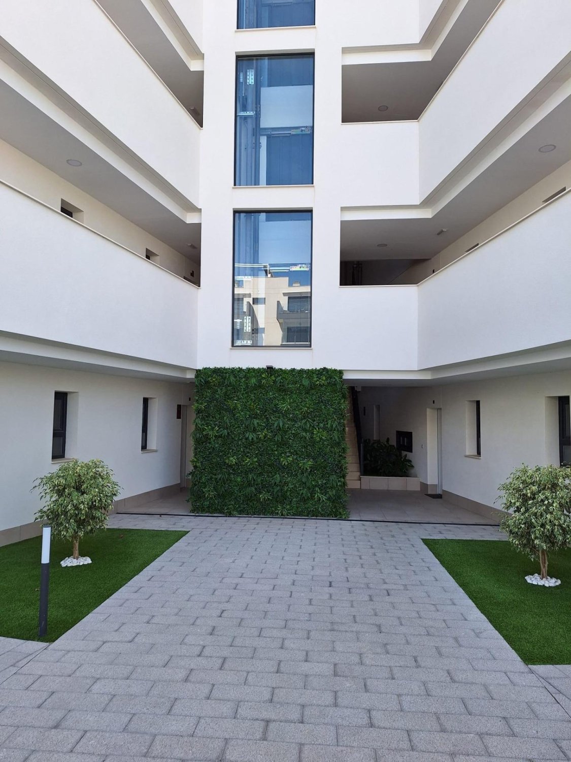 Appartamento a Villamartin, Alicante, Spagna 2 camere da letto, 85 mq. N° 165355
