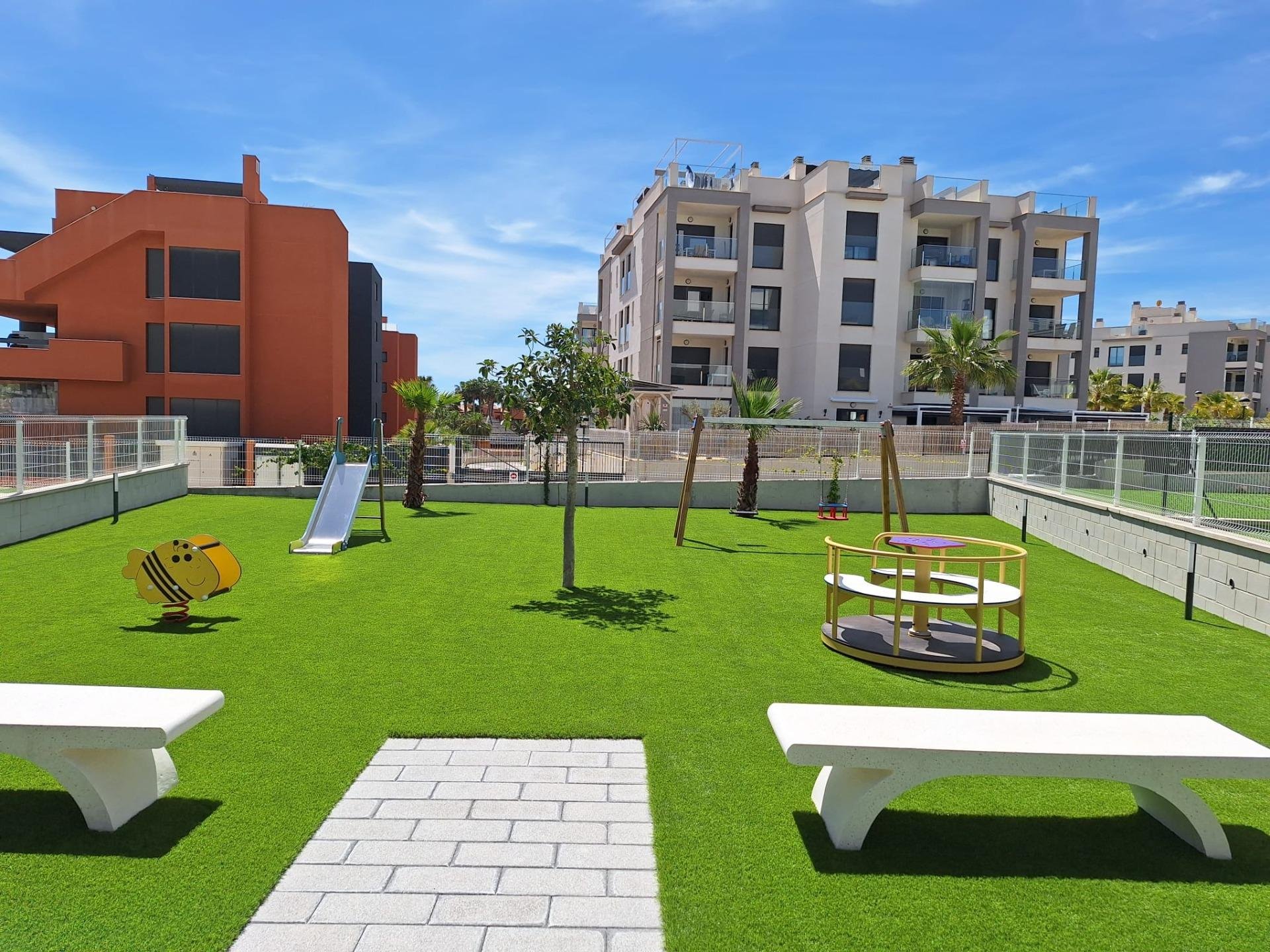 Appartamento a Villamartin, Alicante, Spagna 2 camere da letto, 85 mq. N° 165355