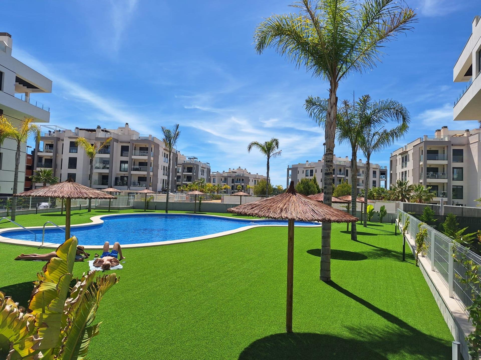 Appartamento a Villamartin, Alicante, Spagna 2 camere da letto, 85 mq. N° 165355