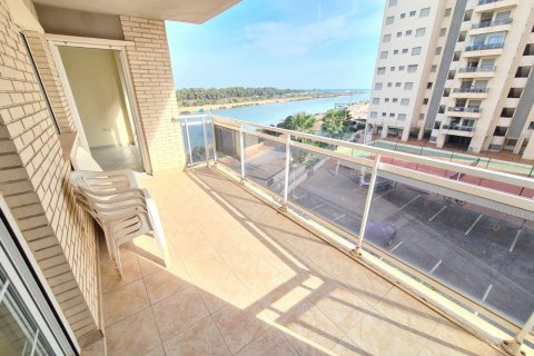 Appartamento a Guardamar del Segura, Alicante, Spagna 2 camere da letto, 69 mq. N° 183600