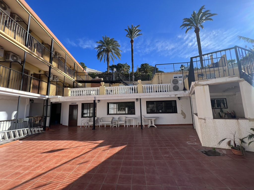 Commercial property in Altea, Alicante, Spain 1200 sq.m. No. 195325