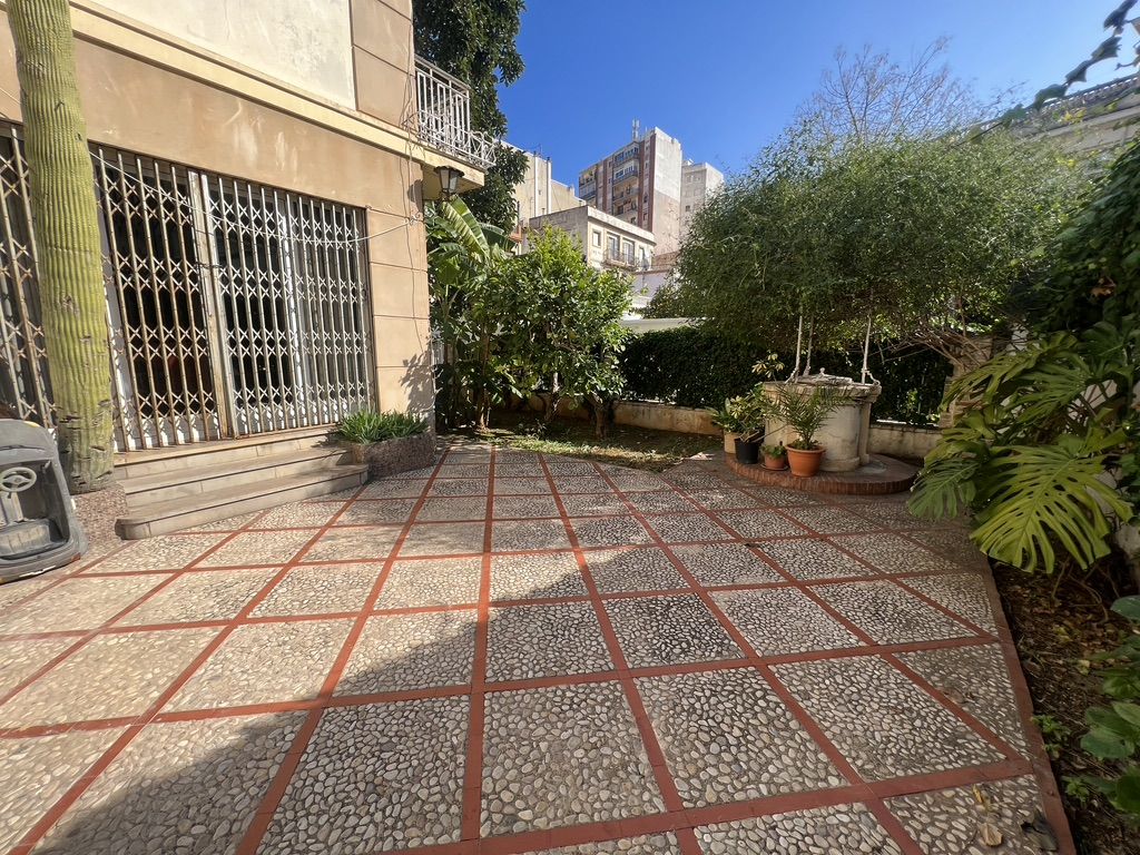 Villa en Dénia, Alicante, España 352 m2 No. 195326
