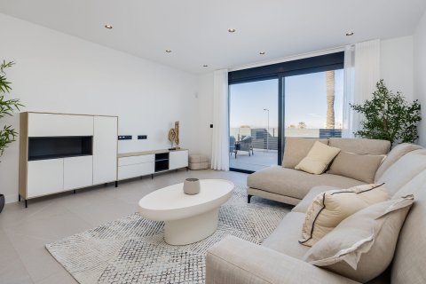 Villa in Sunset Lake Views, Torrevieja, Alicante, Spain 3 bedrooms, 141 sq.m. No. 155145