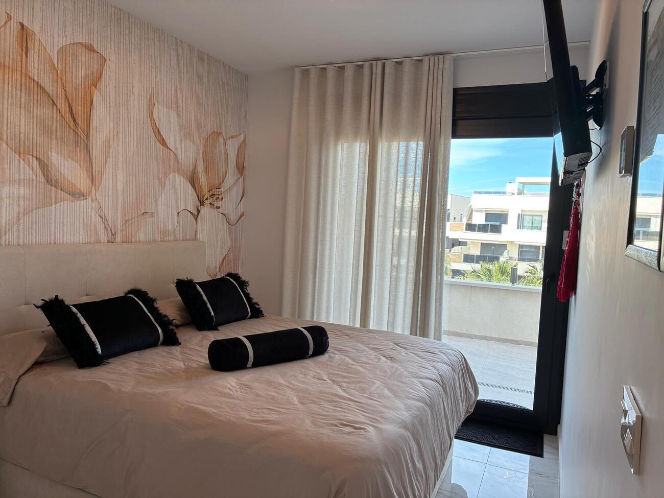 Wohnung in Alicante, Spanien 3 Schlafzimmer,  Nr. 190347