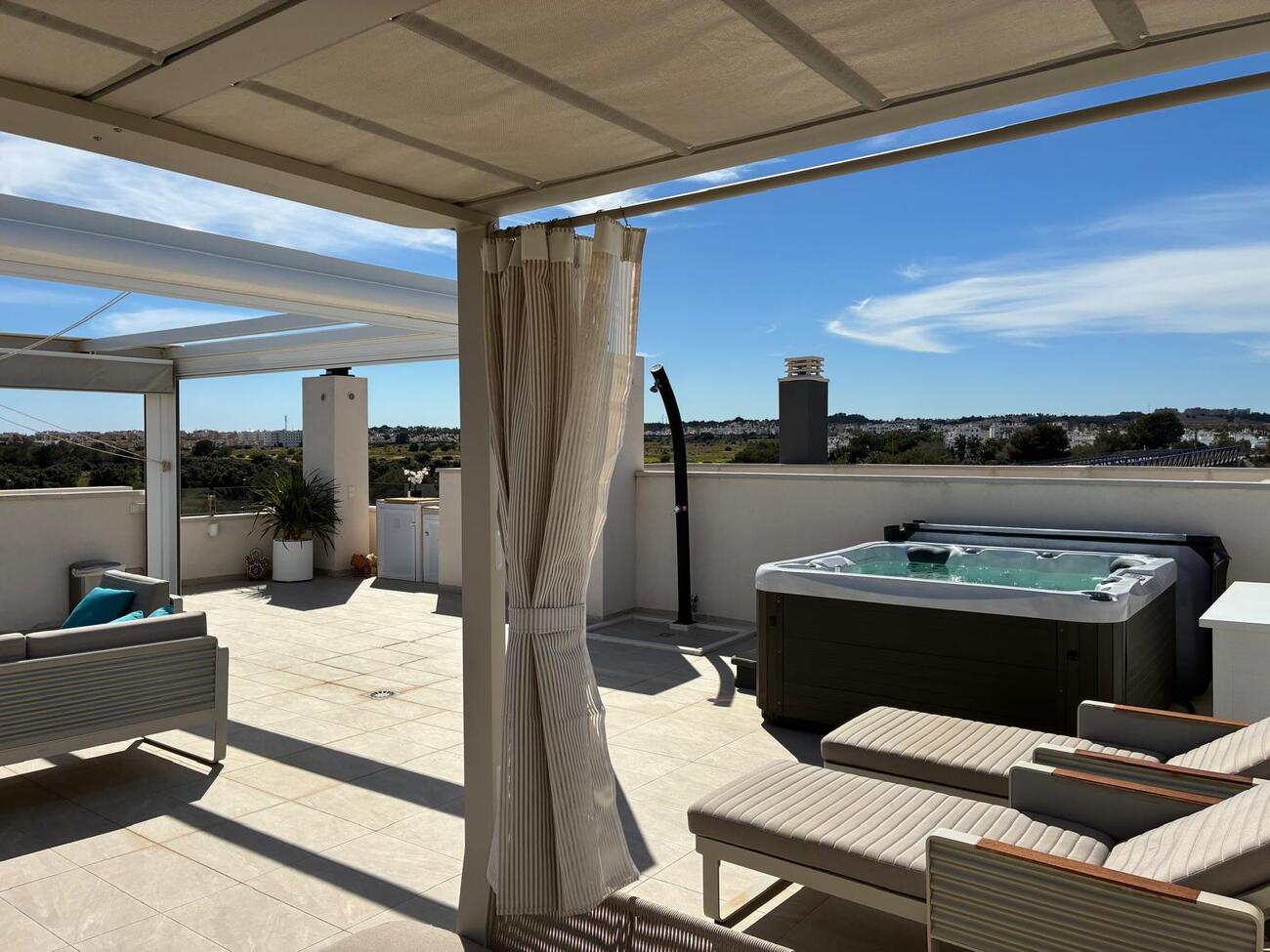 Wohnung in Alicante, Spanien 3 Schlafzimmer,  Nr. 190347