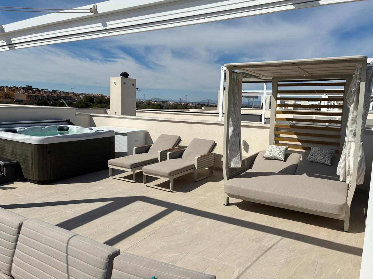 Wohnung in Alicante, Spanien 3 Schlafzimmer,  Nr. 190347