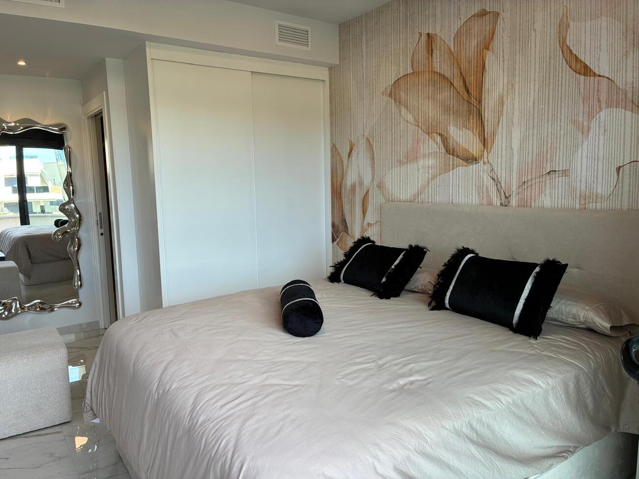 Wohnung in Alicante, Spanien 3 Schlafzimmer,  Nr. 190347