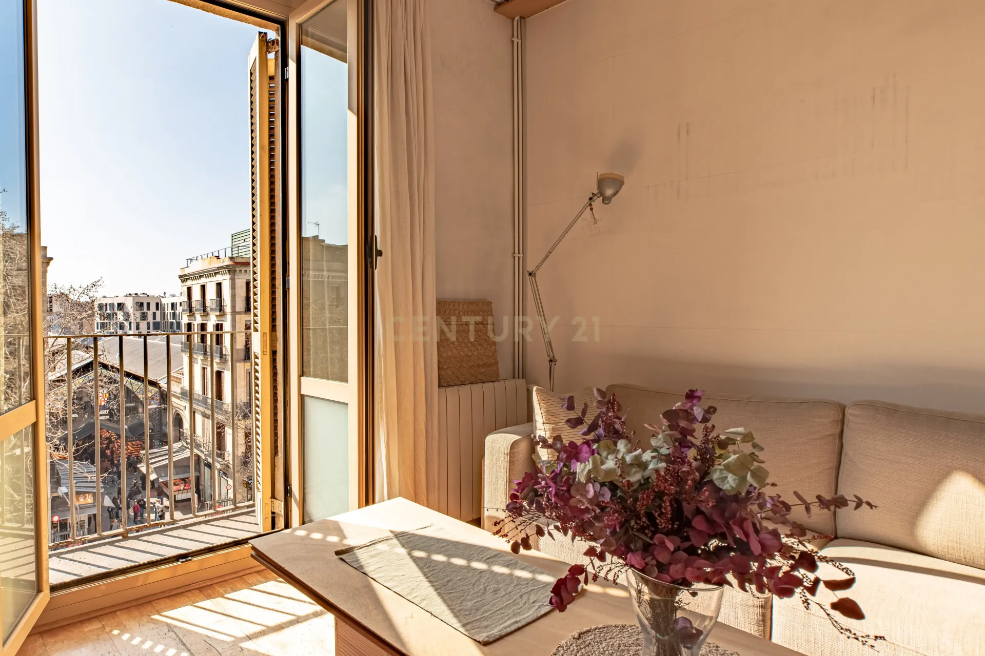 Apartament w Barcelona, Hiszpania 8 sypialni, 230 mkw. nr 166943