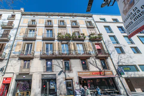 Lägenhet i Barcelona, Spanien 8 sovrum, 230 kvm. Nr. 166943