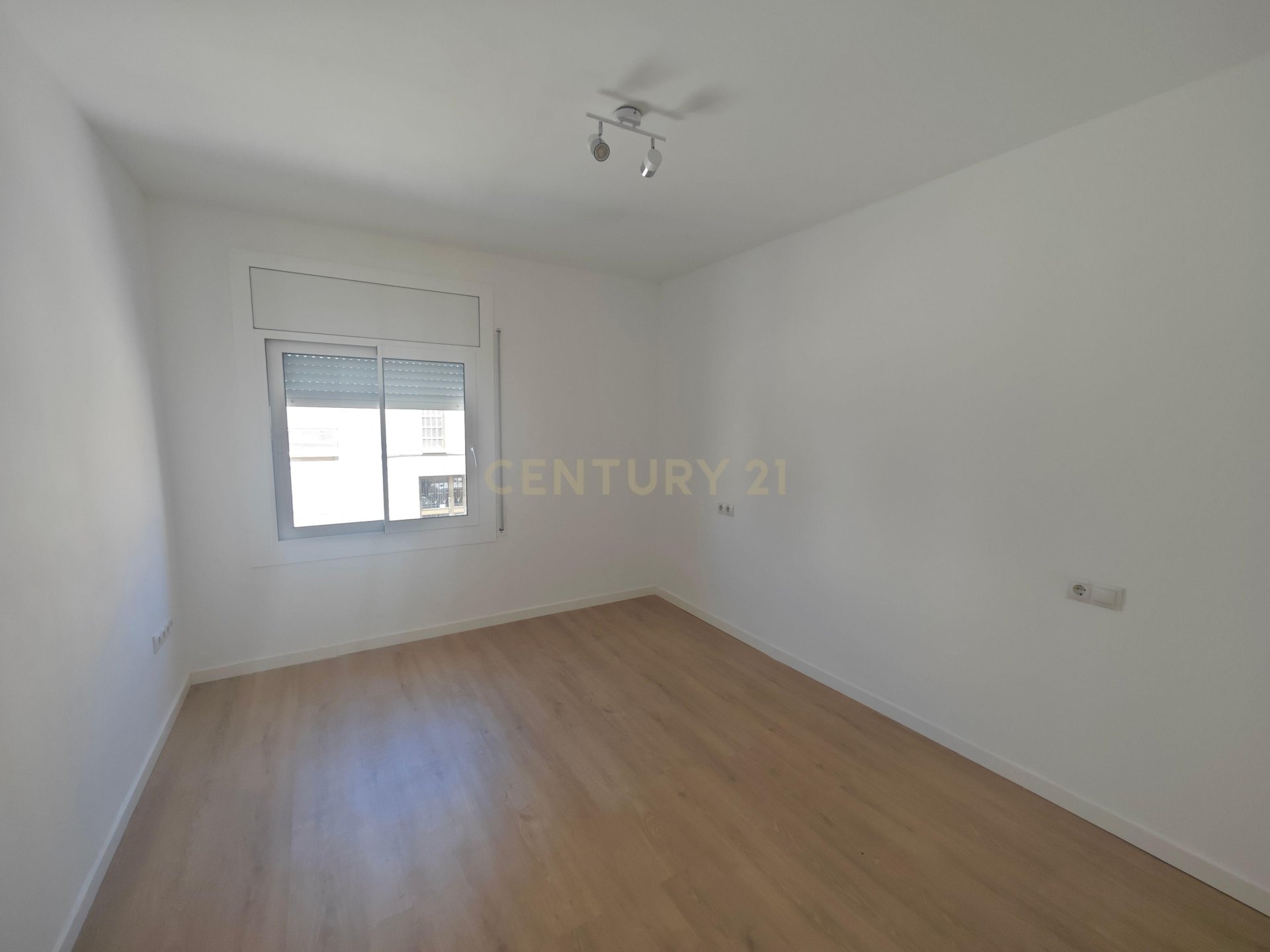 Lägenhet i Terrassa, Barcelona, Spanien 3 sovrum, 121 kvm. Nr. 166945