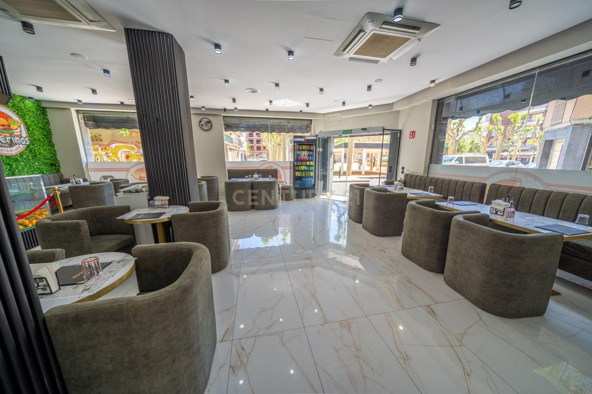 Propiedad comercial en Calella, Barcelona, España 252 m2 No. 166947
