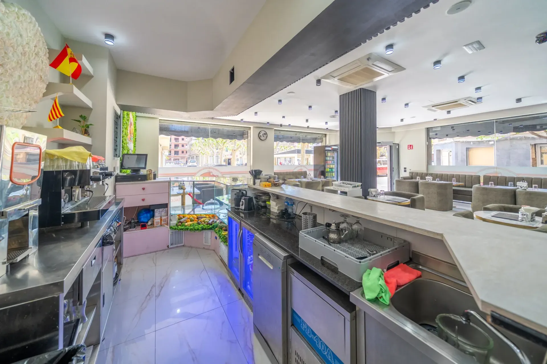 Propiedad comercial en Calella, Barcelona, España 252 m2 No. 166947