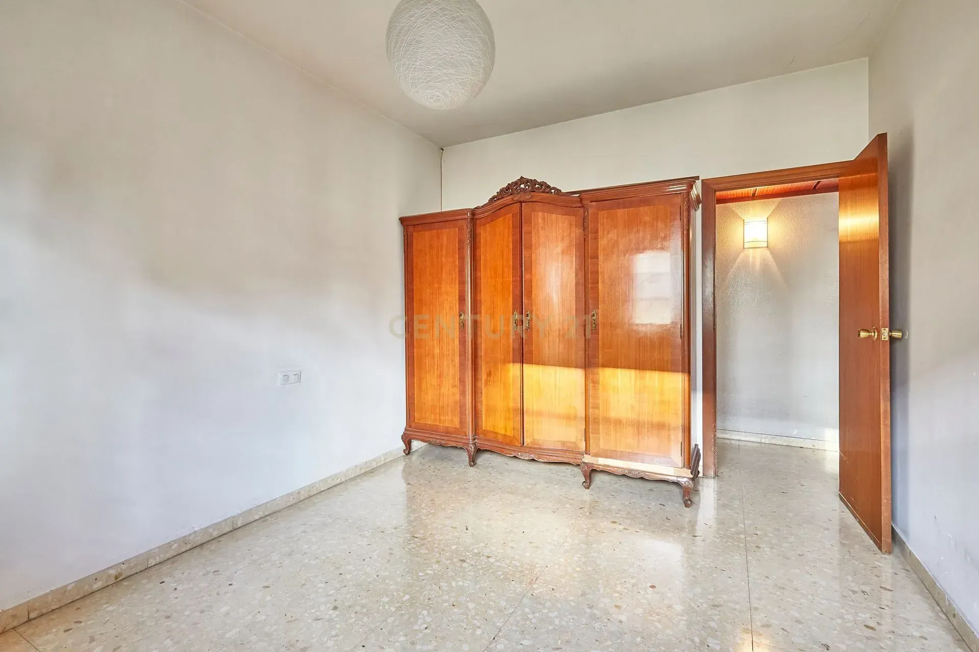 Apartament w Barcelona, Hiszpania 4 sypialnie, 134 mkw. nr 166944
