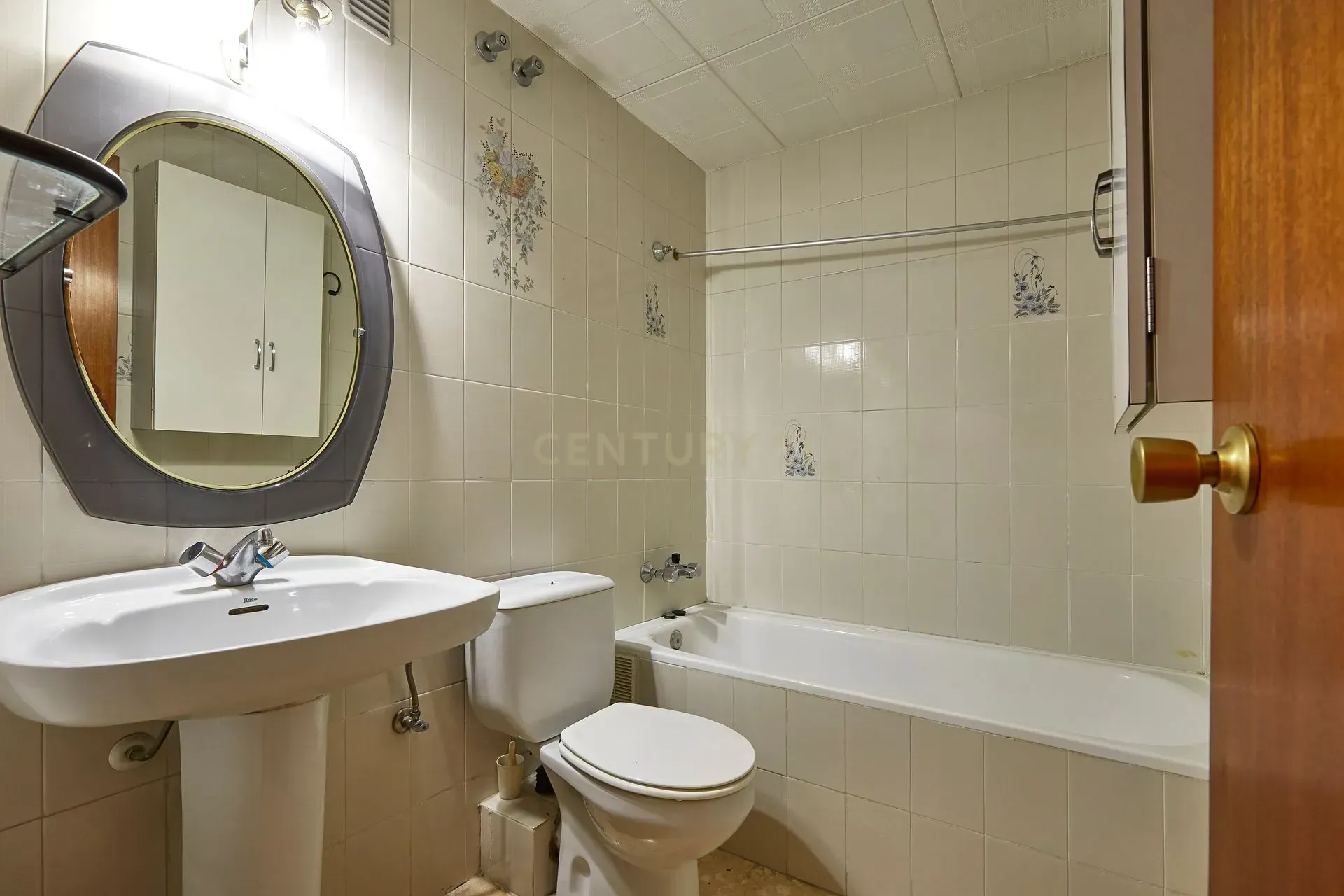 Apartament w Barcelona, Hiszpania 4 sypialnie, 134 mkw. nr 166944