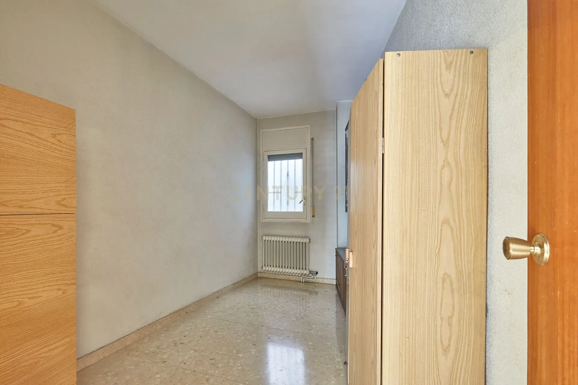 Apartament w Barcelona, Hiszpania 4 sypialnie, 134 mkw. nr 166944