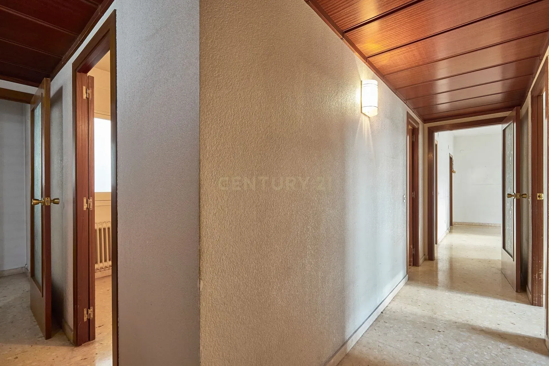 Apartament w Barcelona, Hiszpania 4 sypialnie, 134 mkw. nr 166944