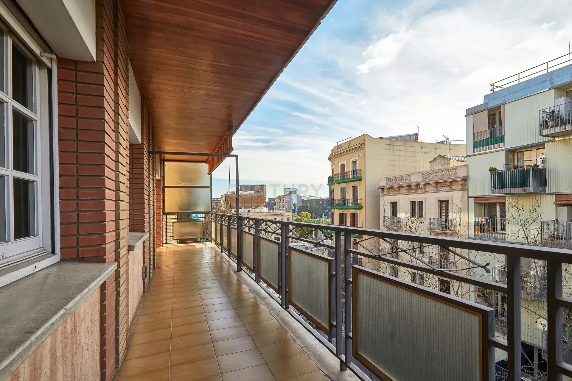 Apartament w Barcelona, Hiszpania 4 sypialnie, 134 mkw. nr 166944