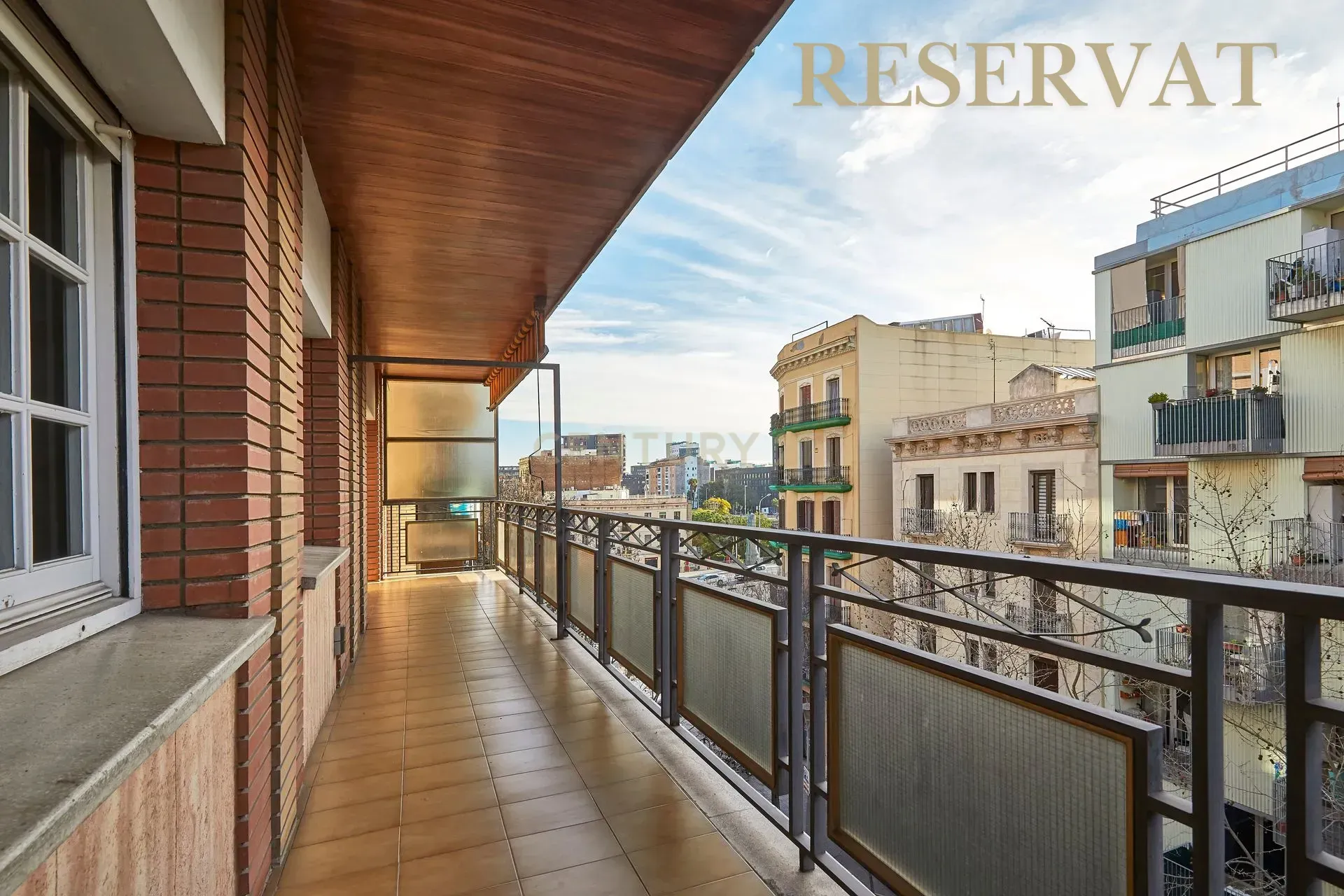 Apartament w Barcelona, Hiszpania 4 sypialnie, 134 mkw. nr 166944